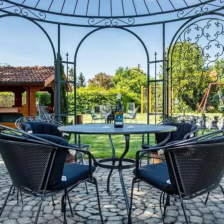 Trostelhof 4 * Salem (Baden-Wurttemberg)